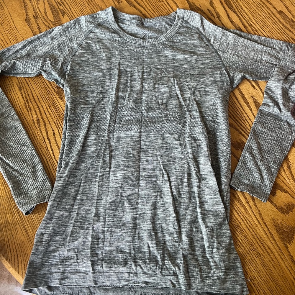 Lululemon Swiftly Tech Long Sleeve